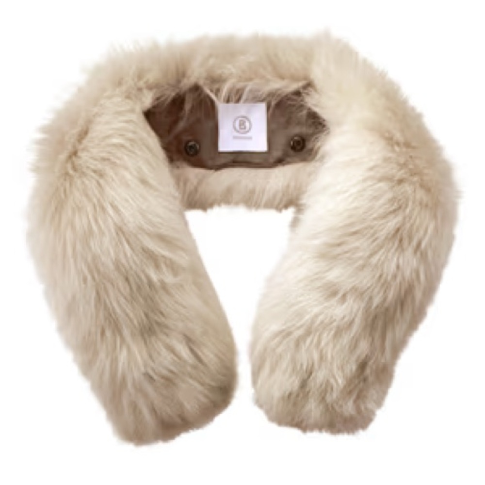 New with tags! BOGNER Aida Lambskin Fur Collar in Off White